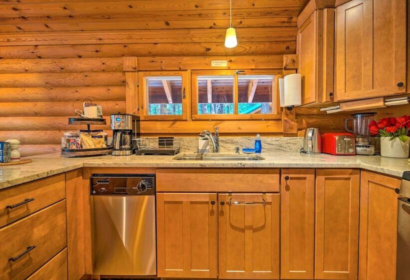 Cozy Truckee Cabin W/ Sauna: 11 Mi To Sugar Bowl!