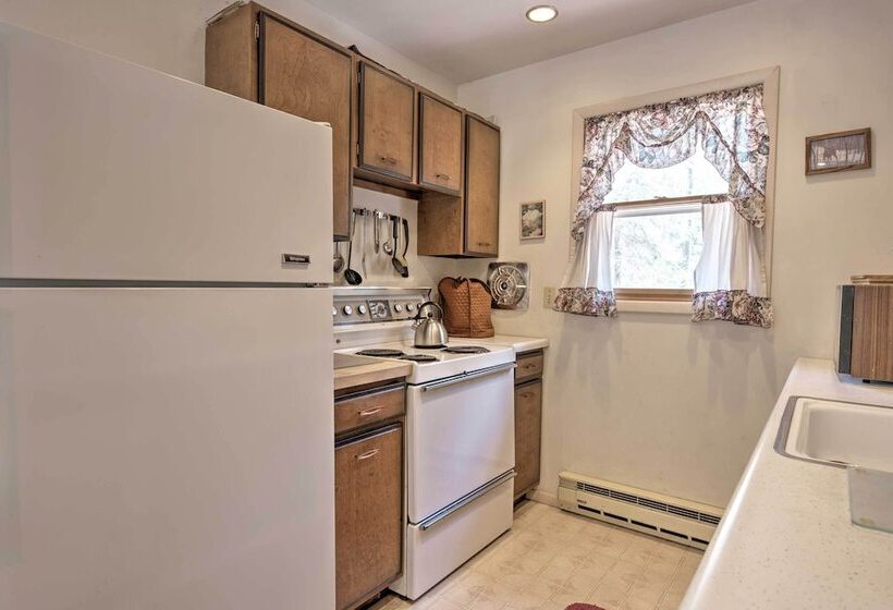 Creekside Arrowhead Lake House W/ Dock & Canoe!