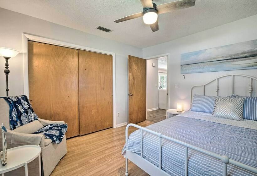 Crystal River Retreat W/ Mini Golf Course!