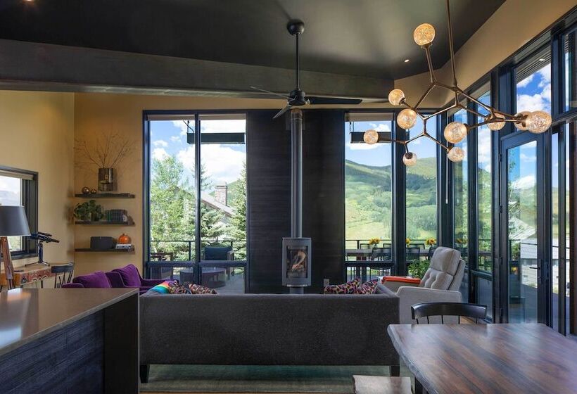 Custom Mt. Crested Butte Home; Walk To The Lifts!