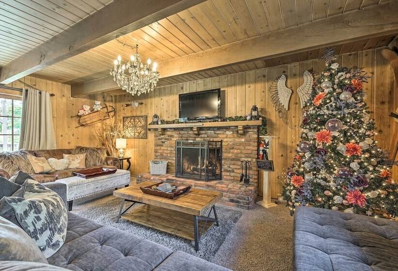 Cute Cabin + Deck < 2 Mi To Lake Arrowhead Village