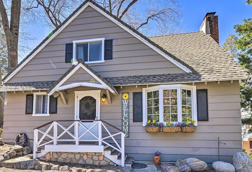 Cute Cabin + Deck < 2 Mi To Lake Arrowhead Village