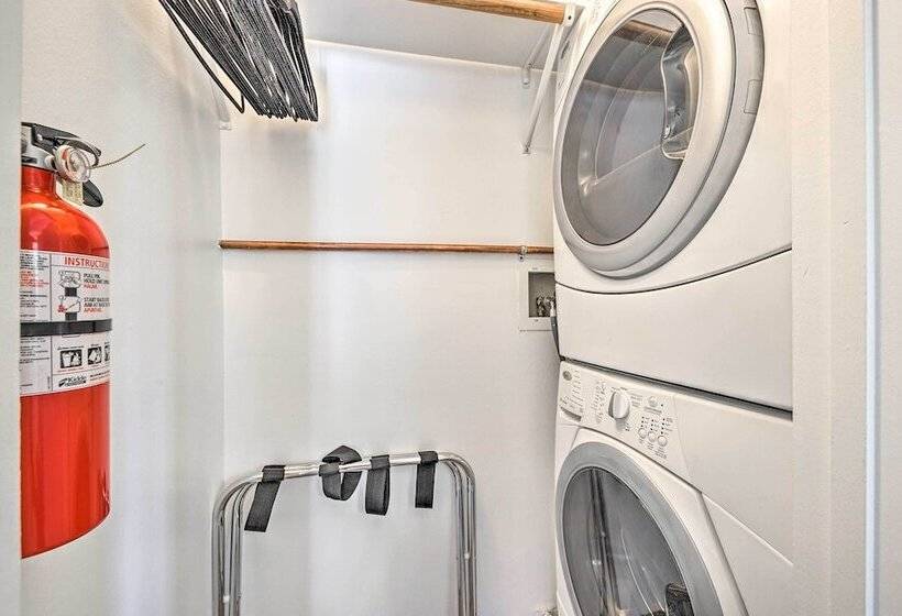 Cute Cabin + Deck < 2 Mi To Lake Arrowhead Village