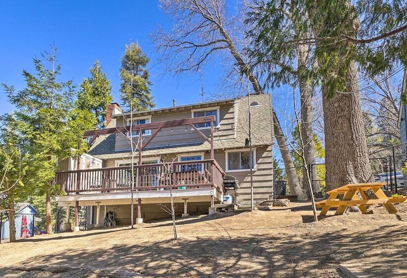 Cute Cabin + Deck < 2 Mi To Lake Arrowhead Village