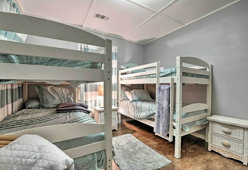 Historic Galveston Home: Walkable Neighborhood!