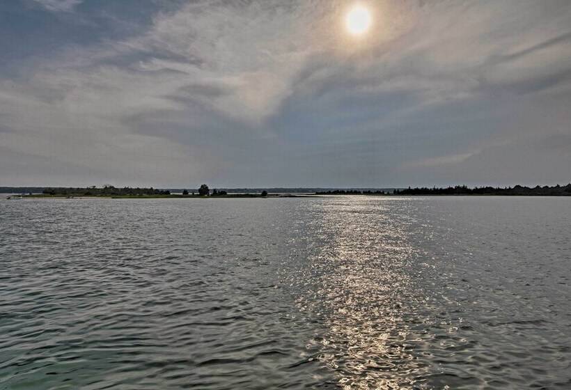 Cute East Hampton Cottage W/ Patio   Walk To Beach