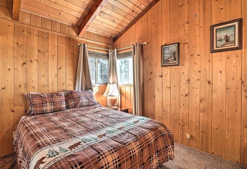 Delightful Family Cabin: Walk To Lake Gregory!