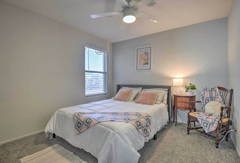 Desert Hot Springs Home W/ Pool & Gas Grill!