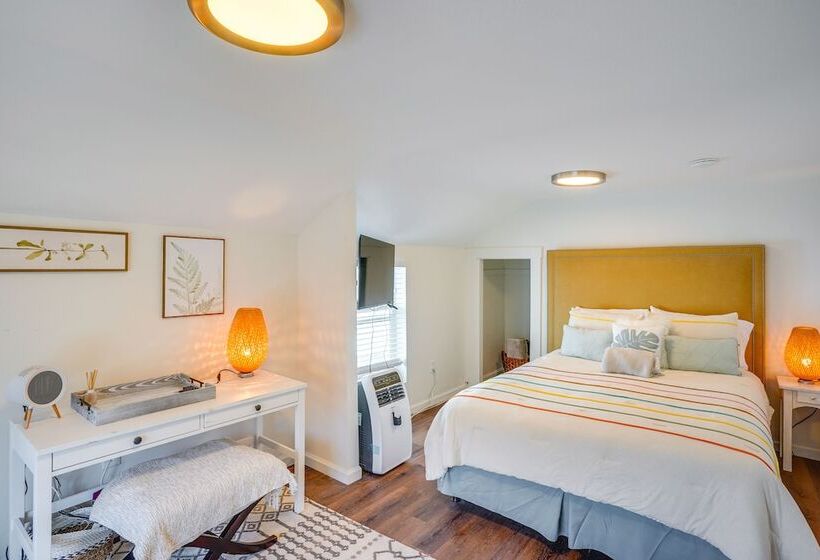 Downtown Long Beach Home: Walk Everywhere!