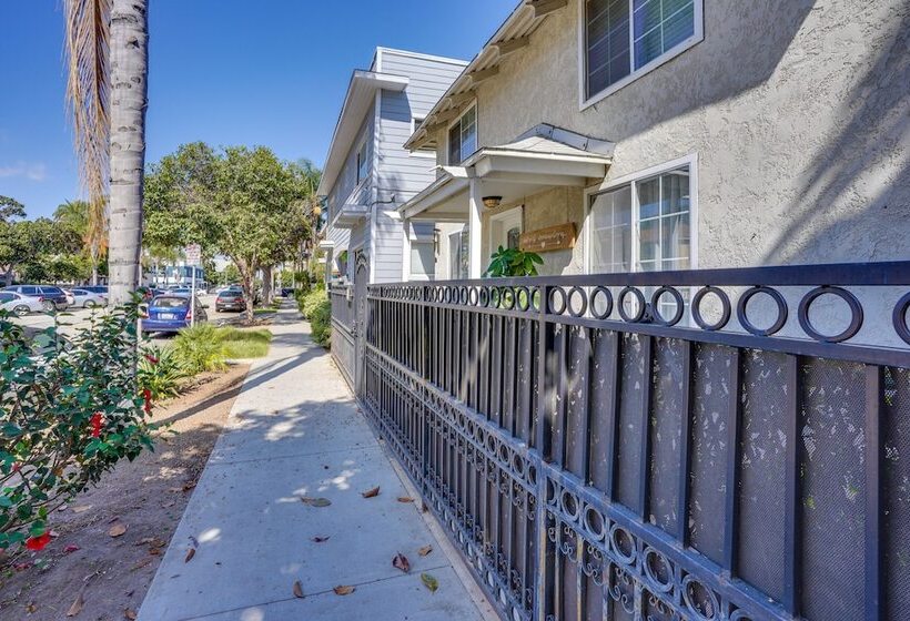 Downtown Long Beach Home: Walk Everywhere!