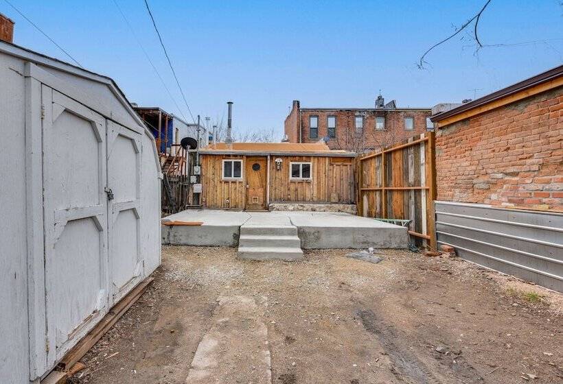 0601: Downtown Salida Cottage W/ Fireplace + Yard
