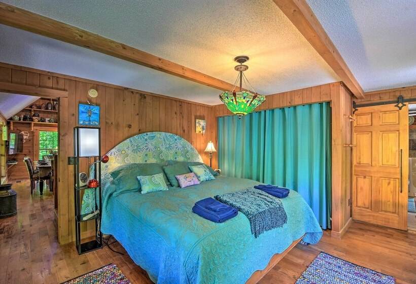 Enchanting Cabin W/ Mother In Law Suite: Mtn Views