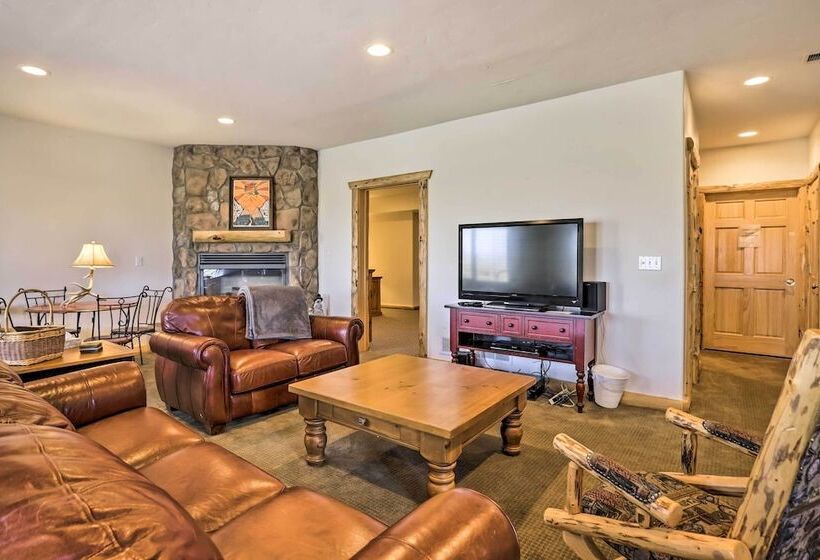 Skiing & Hiking Access: Spacious Granby Cabin!