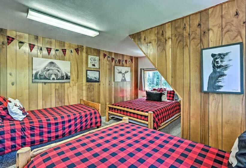 Expansive Retreat W/ Deck, Game Room & Lake Views!