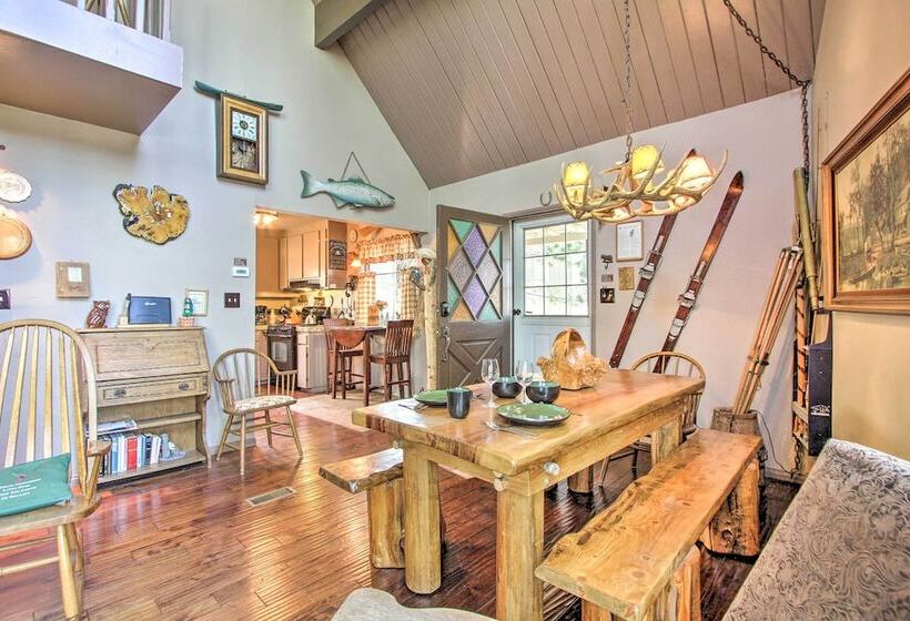 Family Cabin W/ Game Room Near Hiking + Skiing!