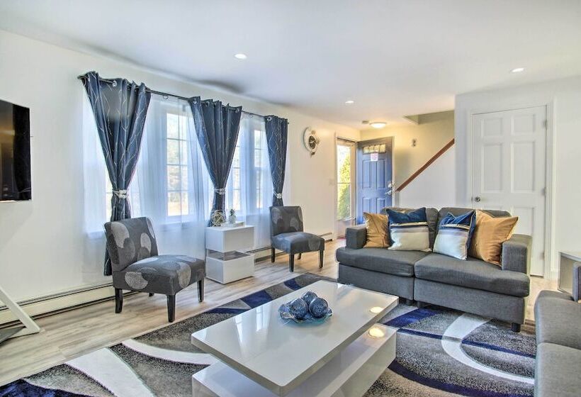 Family Friendly Cape Cod Home: 2 Mi To Coast!