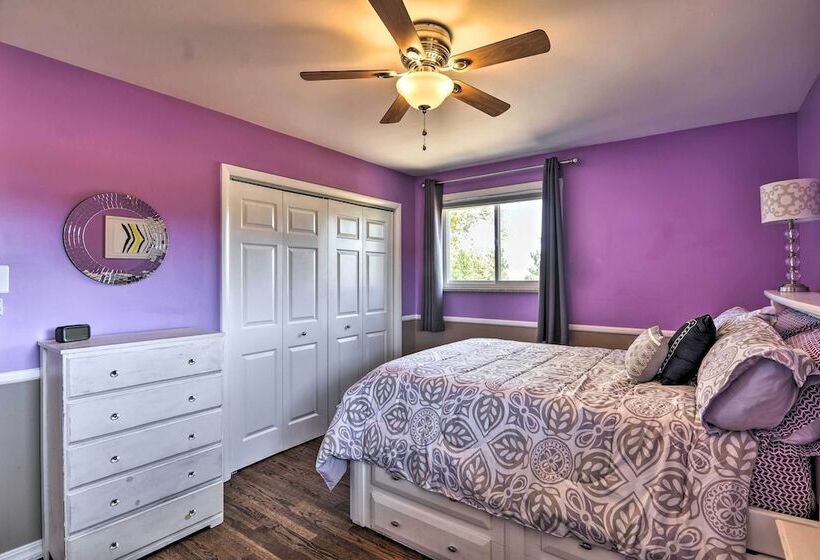 Family Friendly Home W/ Back Yard & Game Room!