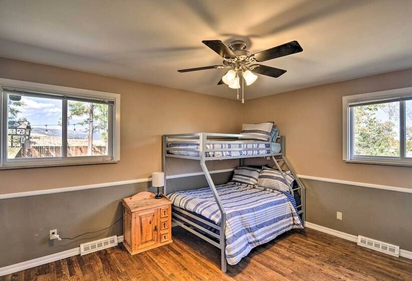 Family Friendly Home W/ Back Yard & Game Room!