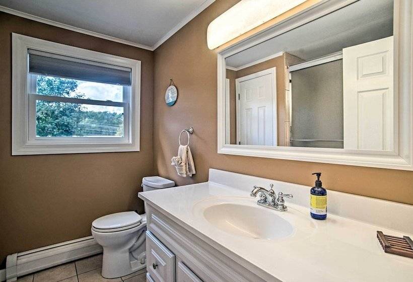 Family Friendly Tisbury Escape   Walk To Town