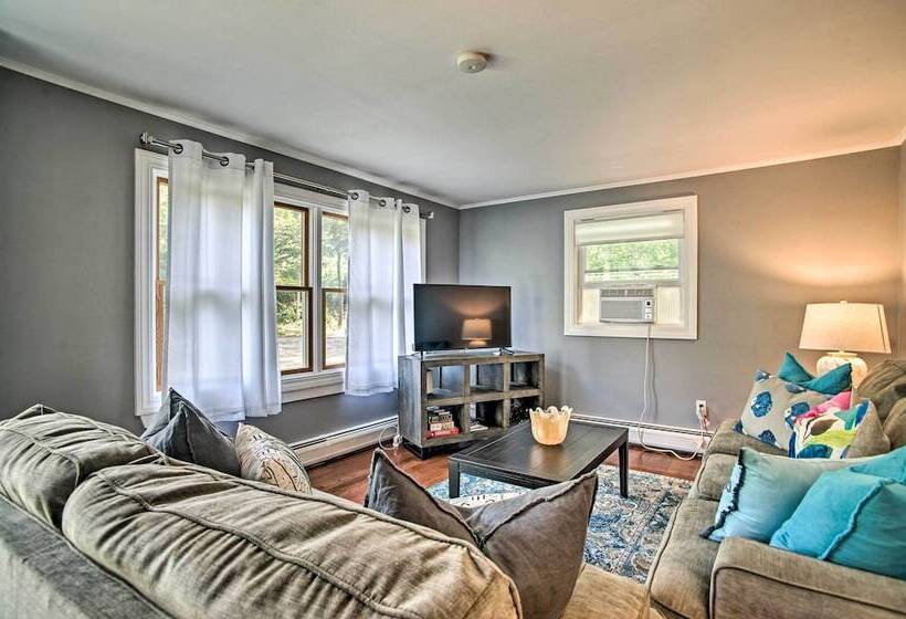 Family Friendly Tisbury Escape   Walk To Town