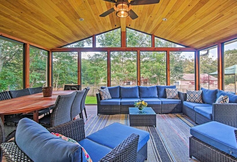 Family Friendly Tisbury Escape   Walk To Town