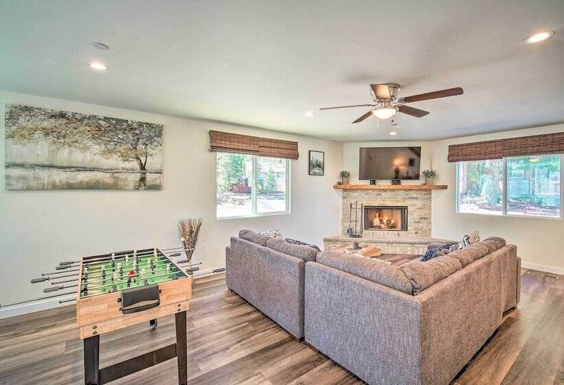 Family Home W/ Deck & View, 4 Mi To Lake Arrowhead