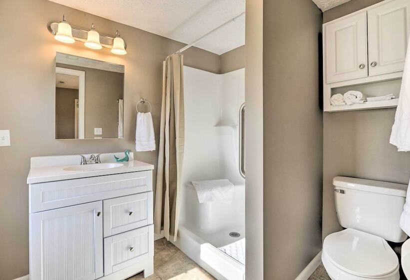 Family Home W/ Deck, 2 Mi To Lake Cumberland