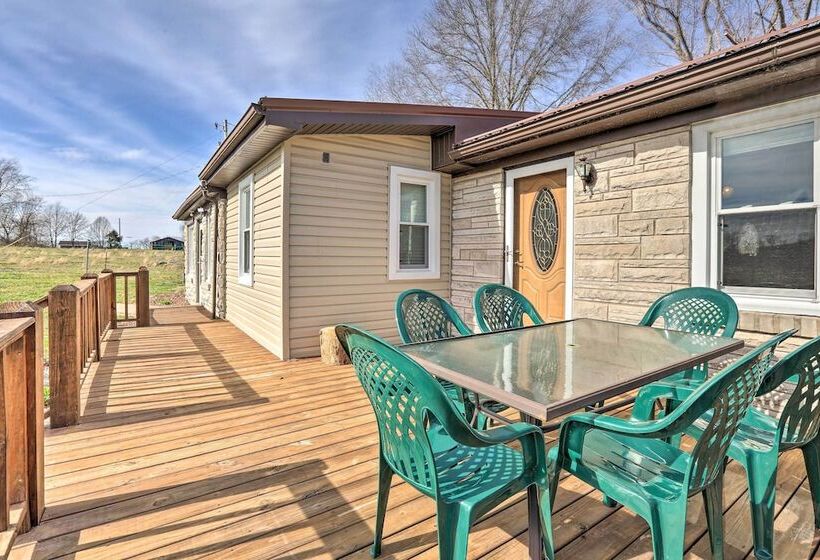 Family Home W/ Deck, 2 Mi To Lake Cumberland