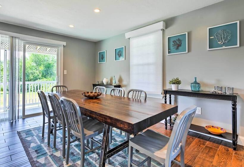 Fantastic Plymouth House W/ Deck & Ocean Views!