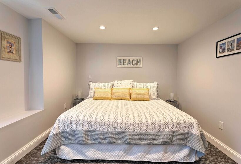 Fantastic Plymouth House W/ Deck & Ocean Views!