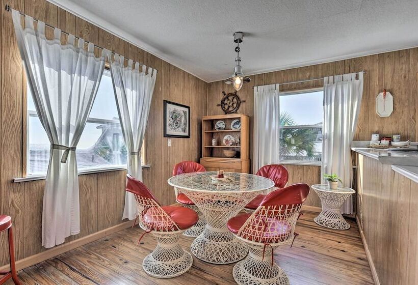 Fernandina Cottage W/ Deck + Direct Beach Access!