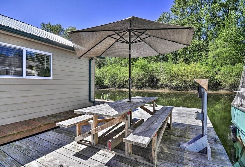 Floating Home On Columbia River W/ Provided Kayaks