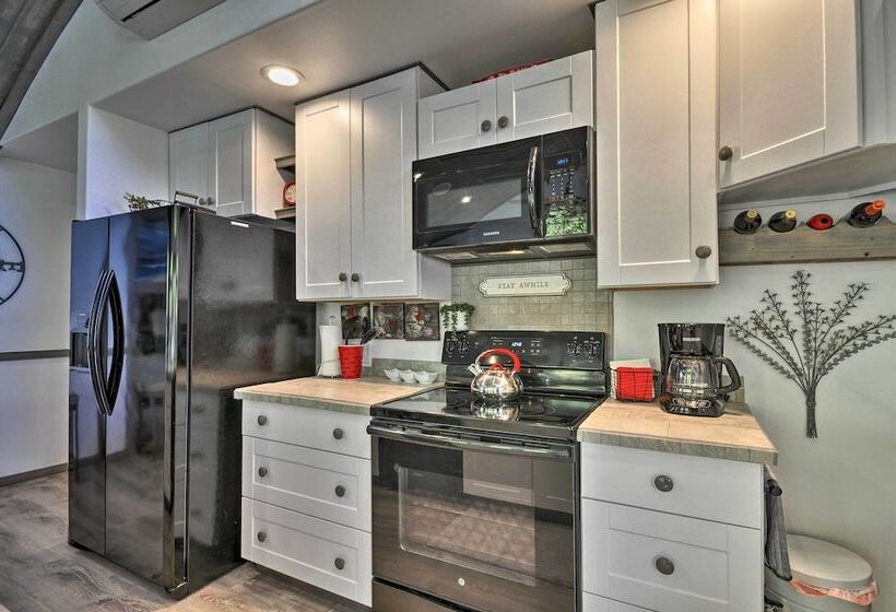 Floating Home On Columbia River W/ Provided Kayaks