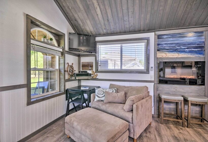 Floating Home On Columbia River W/ Provided Kayaks