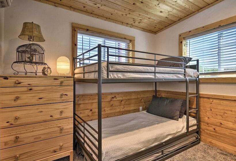 Floating Home On Columbia River W/ Provided Kayaks