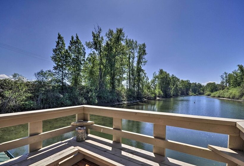 Floating Home On Columbia River W/ Provided Kayaks