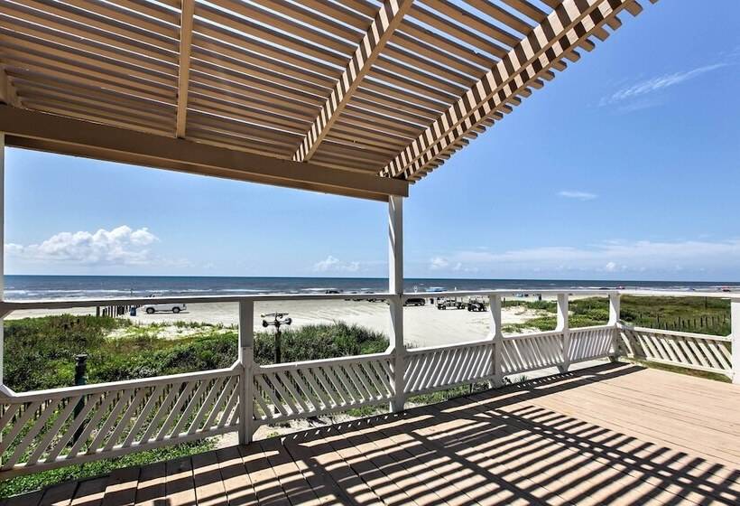 Galveston Beachfront House W/ Deck & Ocean Views!