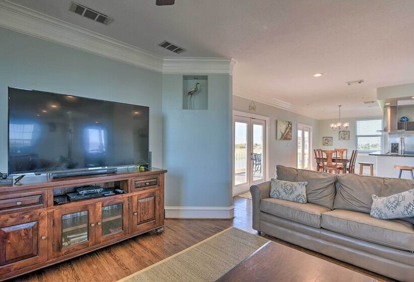 Galveston Resort House Dazzling Bay Vistas!