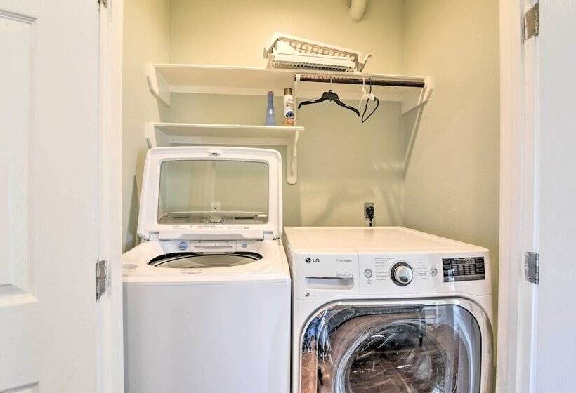 Galveston Resort House Dazzling Bay Vistas!