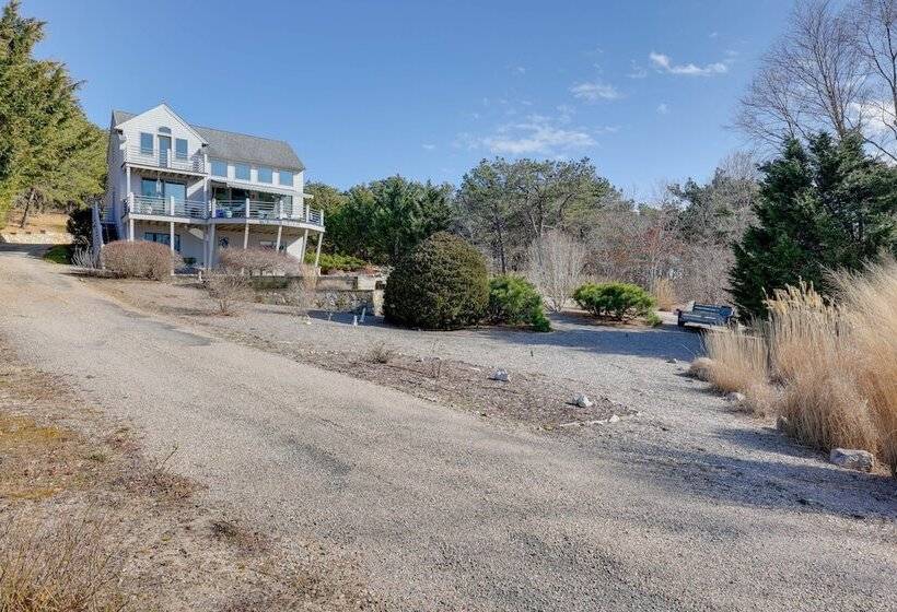Wellfleet Home W/ Deck, Bay Views & Kayaks
