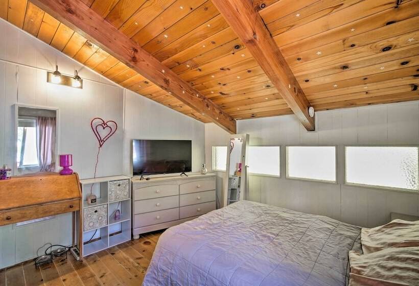 Green Valley Lake Cabin W/ Fire Pit & Grill