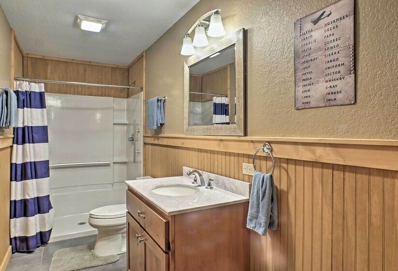 Guntersville Cabin W/ Lake Views!