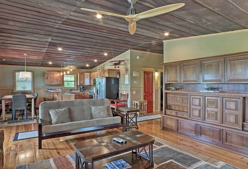 Guntersville Cabin W/ Lake Views!