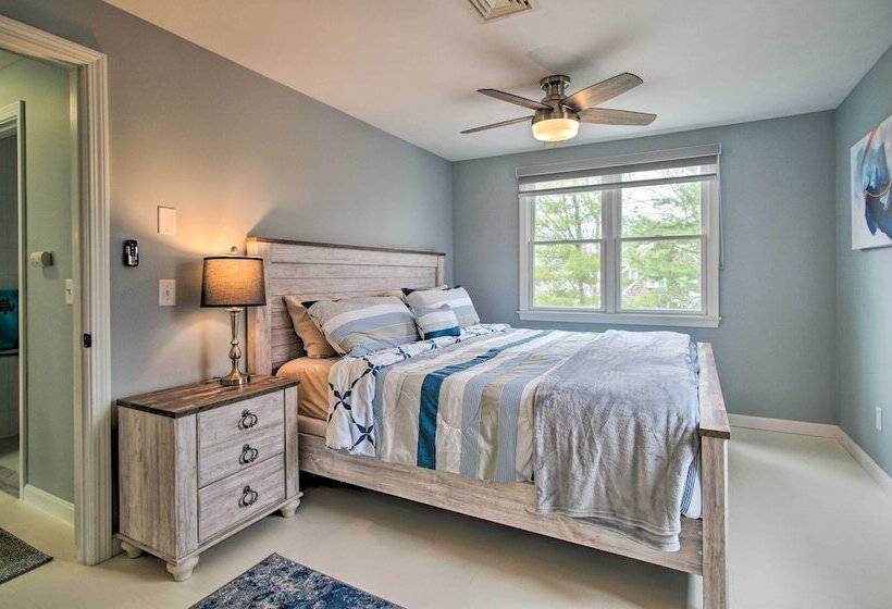 Cape Cod Family Home W/ Yard: Walk To Beach!