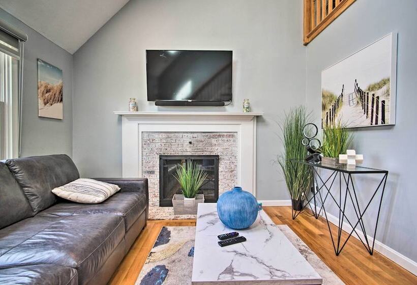 Cape Cod Family Home W/ Yard: Walk To Beach!