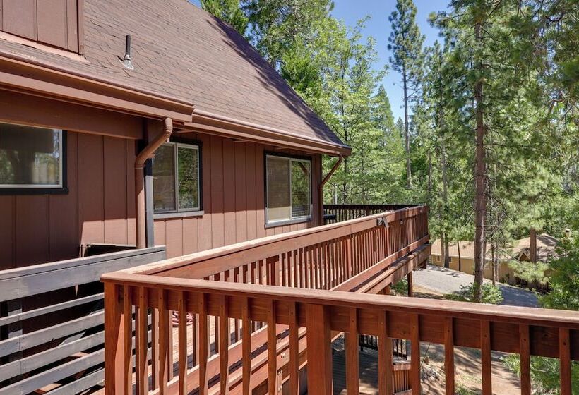 Furnished Deck: High Sierra Cabin In Twain Harte!