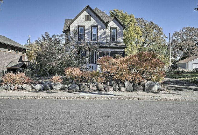 Home W/ Office, 4 Mi To Downtown Minneapolis