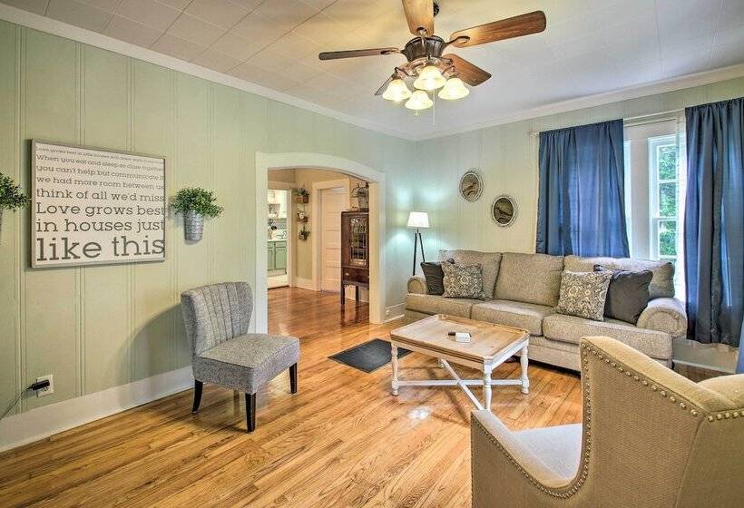 1/2 Mi To Hot Springs Nat L Park: Cottage W/ Patio