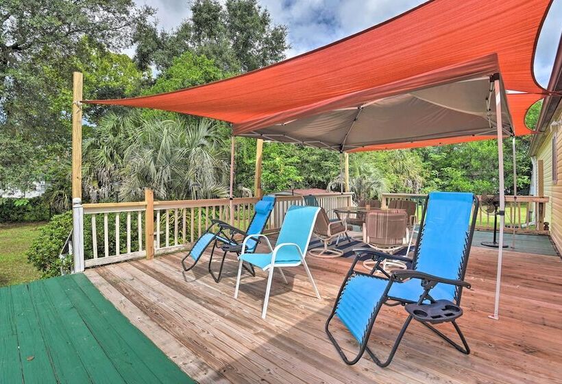 House W/ Deck + Fireplace, Walk To State Park