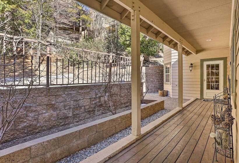 Huge Lake Arrowhead Home W/ 3 Decks & Grill!